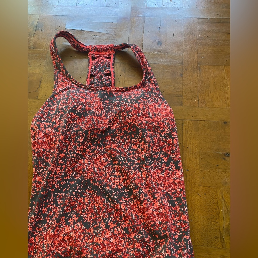 Athleta workout tank with built in bra